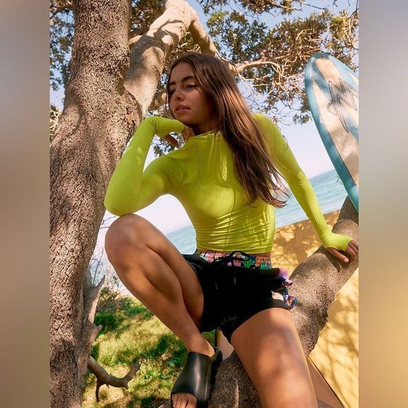 New! Free People Hi Neck Long Sleeve Layering Top Highlighter Yellow - Picture 3 of 5